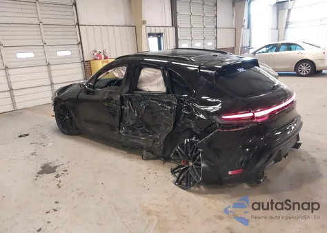 2023 Porsche Macan Gts z USA, uszkodzony, nr VIN WP1AF2A59PLB56733